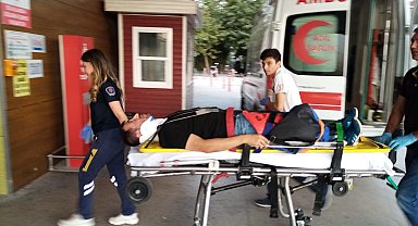 Bursa'da otomobil ile motosiklet çarpıştı: 4 yaralı