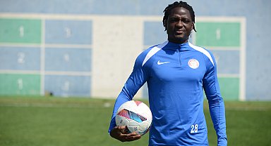 Çaykur Rizesporlu Akintola: Fenerbahçe maçında 3 puana odaklandık