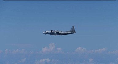 Çin'e ait askeri uçak, Japonya hava sahasına girdi