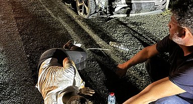 Ciple çarpışan mokosikletteki 2 kişi yaralandı