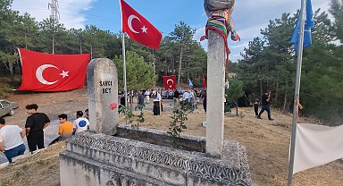 Domaniç'te Saru Batu Savcı Bey, mezarı başında anıldı