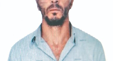 Eşini kasaptan 13 bin liraya satın aldığı tabanca ile öldürmüş