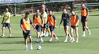 Fenerbahçe, Lille maçının hazırlıklarını tamamladı