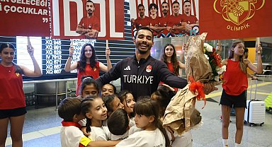 Ferhat Arıcan'a coşkulu karşılama