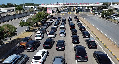 Gurbetçilerin Kapıkule'de dönüş yoğunluğu