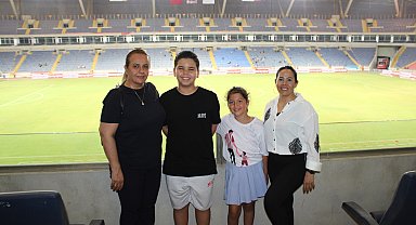 Hataylı depremzede Doruk'un Hatayspor hayali gerçek oldu