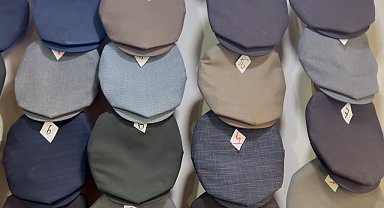 Her köşesi ayrı bir anlamı temsil eden 8 köşe kasketi, 69 yıldır üretiyor