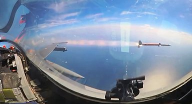 İlk yerli ve milli havadan havaya görüş ötesi füzesi 'GÖKDOĞAN'dan tam isabet