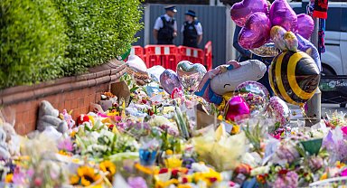 İngiltere'de bıçaklı saldırıda yaralanan 9 çocuk taburcu edildi