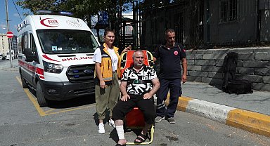 İstanbul - 112 ekibine saldırıda darbedilen ambulans şoförü: Çenemde kayma var, 3 dişim kırık, pipetle su içiyorum