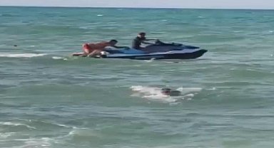 İstanbul - Arnavutköy'de boğulma tehlikesi geçiren çocuk son anda kurtarıldı