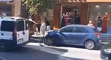 İstanbul- Avcılar'da sopalı yumruklu trafik kavgası