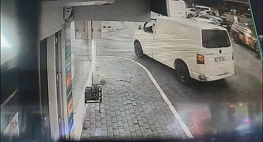 İstanbul-Esenyurt'ta denetim sırasında oto hırsızları suç üstü yakalandı