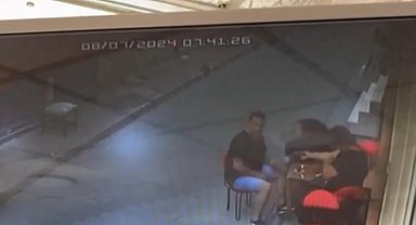 İstanbul - Fatih'te baygınlık geçirip yola düştü otomobilin altında kaldı