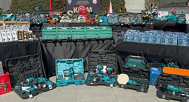 İstanbul- İstanbul'da 100 milyon liralık kaçak hırdavat malzemesi ele geçirildi
