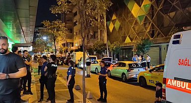 İstanbul - Kağıthane'de otomobile silahlı saldırı; 1 ölü, 2 yaralı - 1