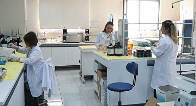 İstanbul - Kırtasiye ürünleri laboratuvarda böyle test ediliyor