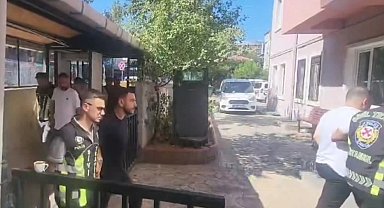 İstanbul-Küçükçekmece'de D-100 Karayolu'nu kapatıp halay çeken magandalar gözaltına alındı