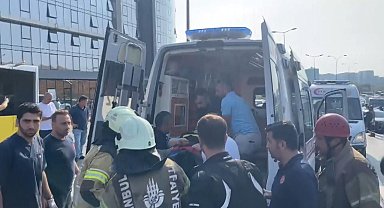 İstanbul - Küçükçekmece'de metrobüs kazası: 1 ölü 50 yaralı