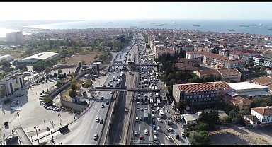 İstanbul - Metrobüs hattındaki 'Beyaz yol' çalışma nedeniyle iki durak hizmet veremeyecek