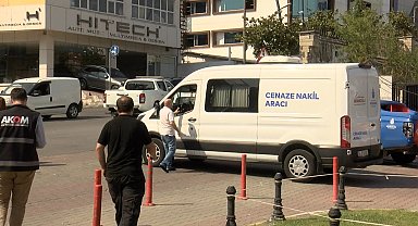 İstanbul - Metrobüs kazasında ölen Ferhat Uçar'ın cenazesi Adli Tıp'tan alındı