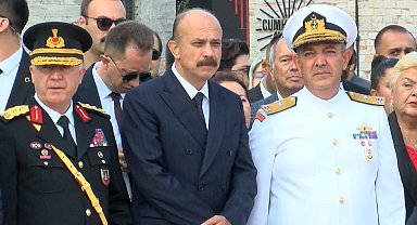 İstanbul - Taksim Meydanı'nda 30 Ağustos Zafer Bayramı töreni