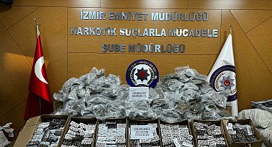 İzmir'de 124 kilo esrar ile 350 bin adet sentetik ecza hap ele geçirildi