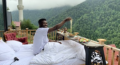 Kahvaltı yatağa değil, yatak kahvaltıya gidiyor