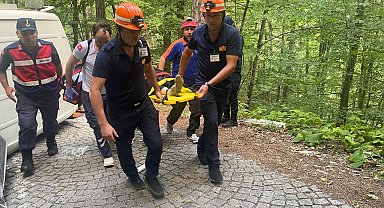 Kampa geldikleri karavanları devrilen çift yaralandı