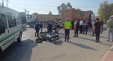 Kamyonun çarptığı motosikletteki Cemil öldü, ağabeyi yaralandı
