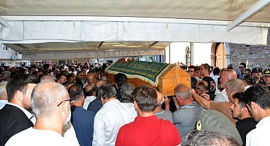 Karacabey'de halı saha maçında kalp krizi geçiren başkan yardımcısı hayatını kaybetti