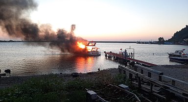 Kastamonu'da aynı aileye ait yat ile otobüste eş zamanlı yangın