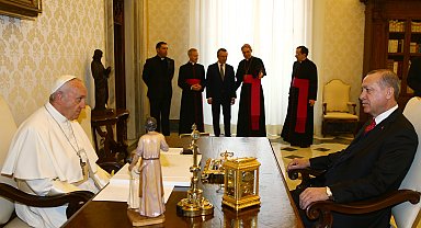 Katolik medyasından Erdoğan analizi: Francis'e fısıldayan adam