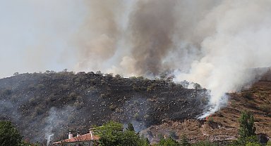 Kayseri'de dağlık arazide yangın