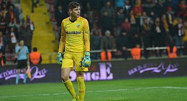 Kayserispor'un eski kalecisi Lung'un 2,7 milyon TL'lik vergi borcu gazete ilanında !.