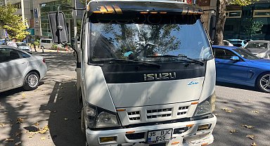 Kazara ateş alan tüfekle 2 kişi yaralandı