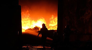 Konya'da geri dönüşüm tesisinde yangın