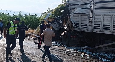 Malatya'da TIR ve kamyon çarpıştı: 1 ölü, 1 yaralı