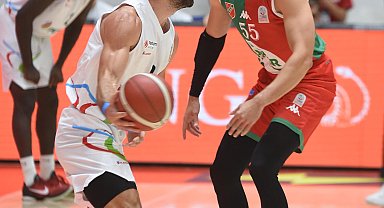 Manisa Basketbol'da Yunus da tamam