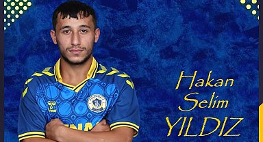 Menemen FK'ya genç savunmacı