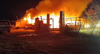 Mersin'de Yayla evi küle döndü