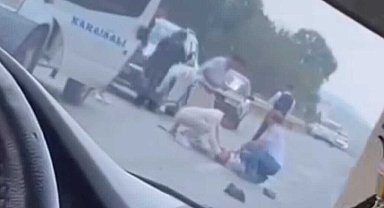 Minibüse arkadan çarpan motosikletli öldü