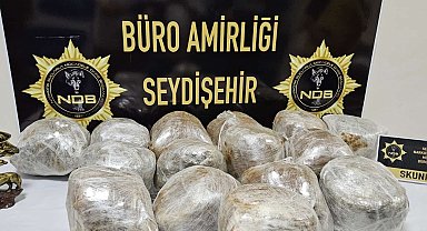 Minibüsteki kompresörde 15 kilo uyuşturucu ele geçirildi