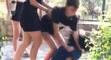 Muğla'da kız kavgası; darbedip kayda aldılar