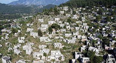 Muğla'nın 'hayalet köyü', havadan görüntülendi