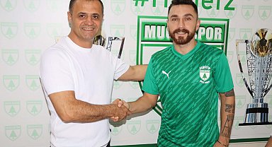 Muğlaspor Oğuzhan Erdoğan'la imzaladı