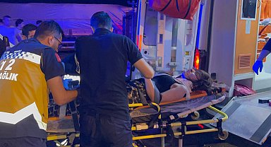 Otomobil TIR'a arkadan çarptı: 2 kardeş öldü, 3 kişi yaralandı