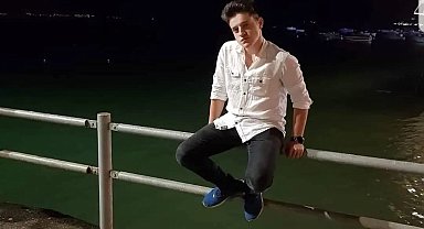 Otomobil zeytin ağaçlarına çarptı; 1 ölü 3 yaralı