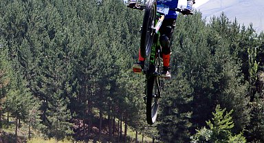 Palandöken'de Downhill Türkiye Şampiyonası düzenlendi