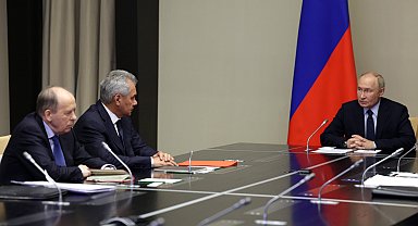 Putin, Savunma Bakanlığı yetkilileriyle Kursk'u görüştü